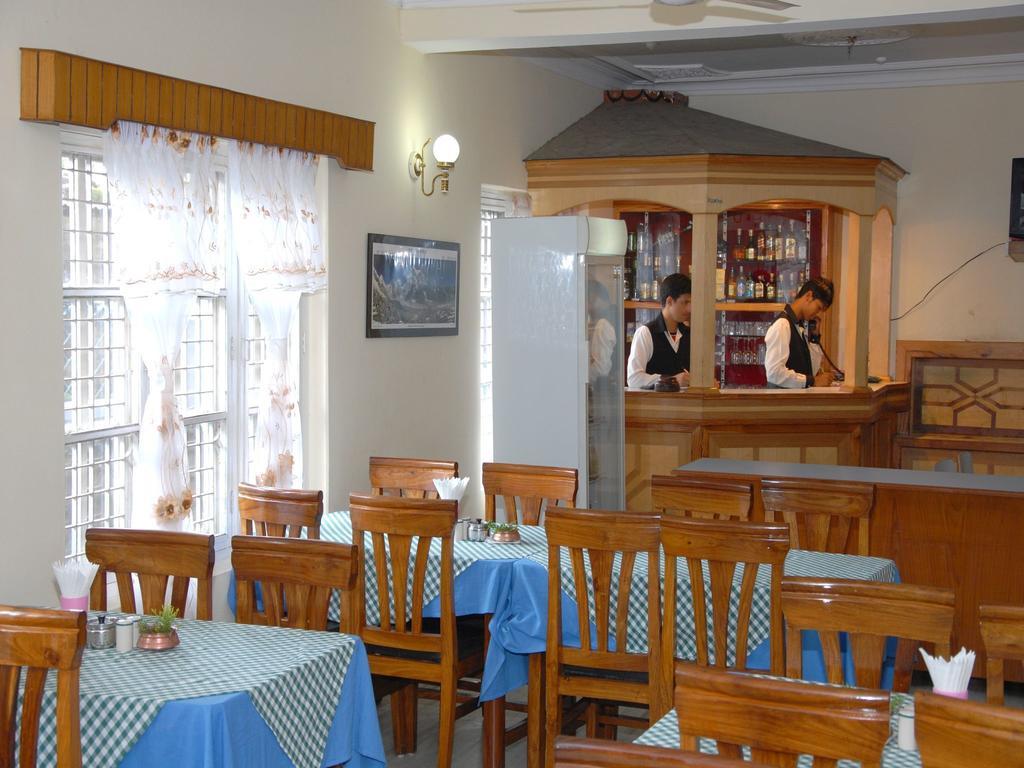 Hotel Blue Heaven Pokhara Exterior photo